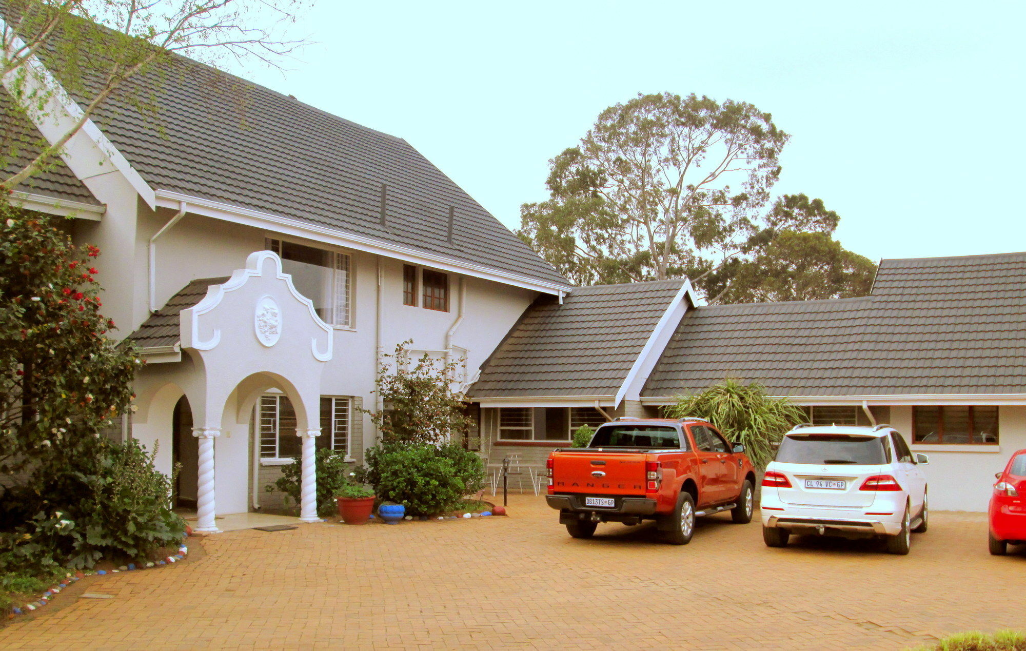 Or Tambo Guest House Kempton Park Buitenkant foto