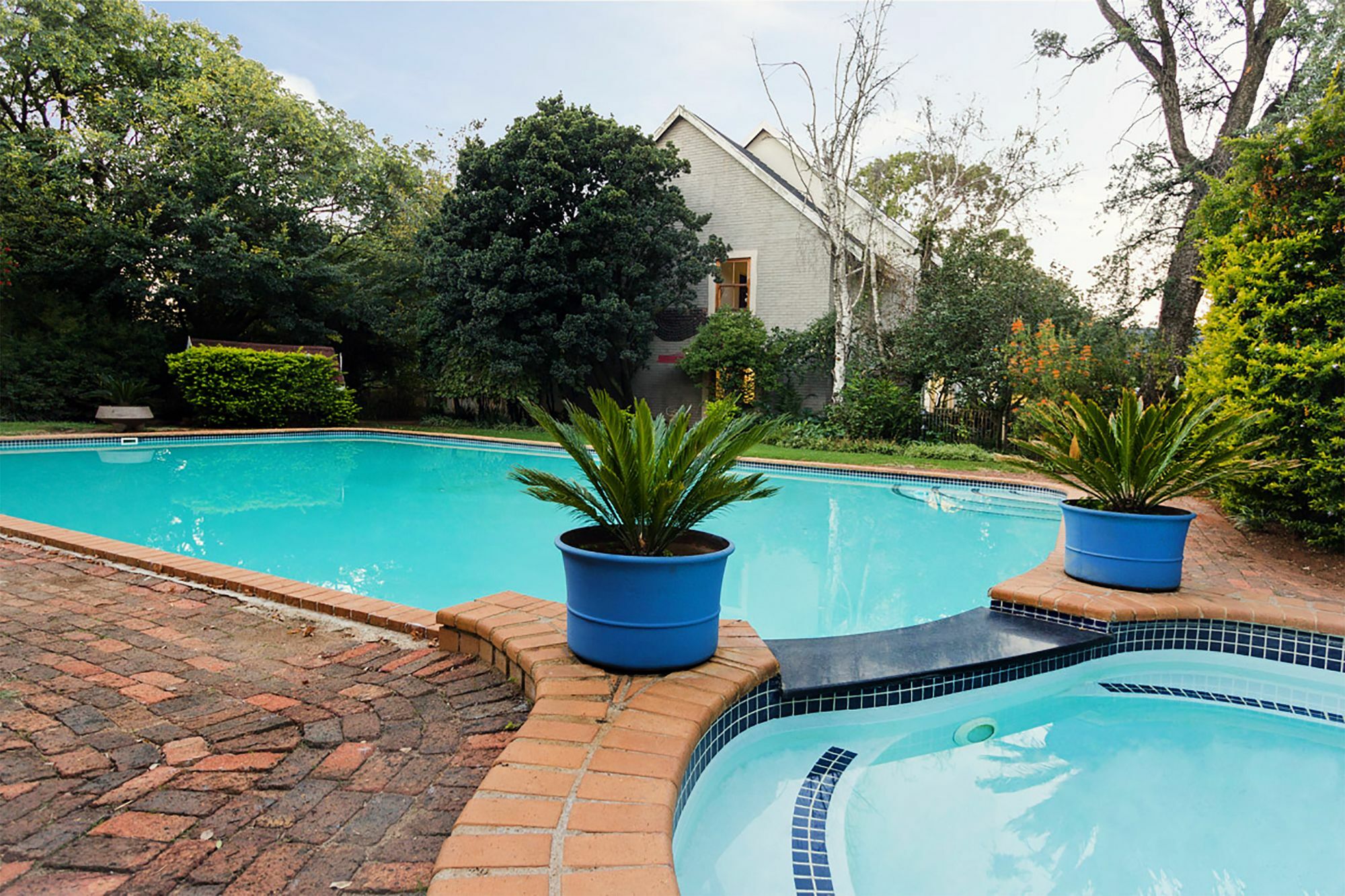 Or Tambo Guest House Kempton Park Buitenkant foto